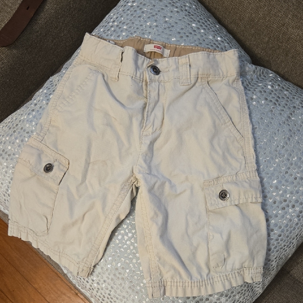 Boy's Levi's Light Tan Cargo Shorts Sz 6